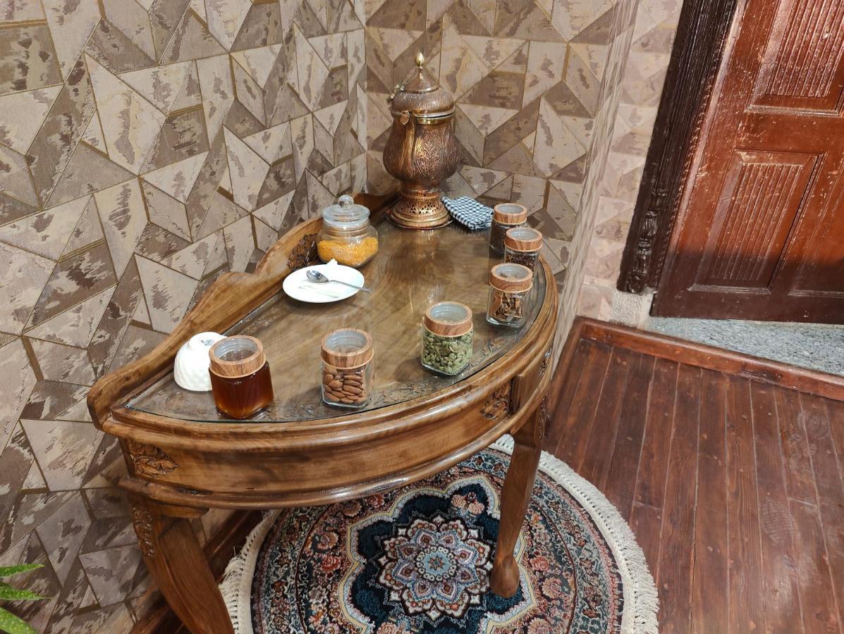Hotel Green Rooms Srinagar  Exterior photo